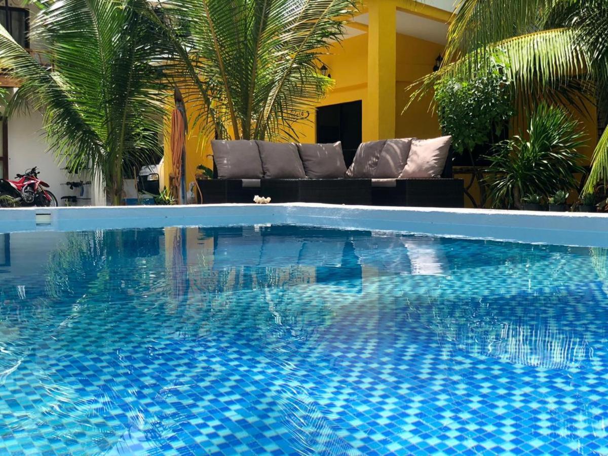 Apo Diver Beach Resort San Juan  Exterior photo